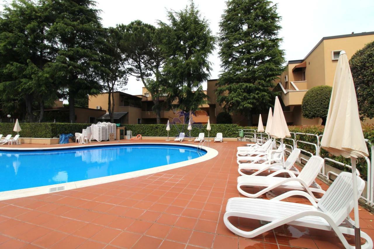 Appartamenti La Madonnina Peschiera del Garda Bagian luar foto