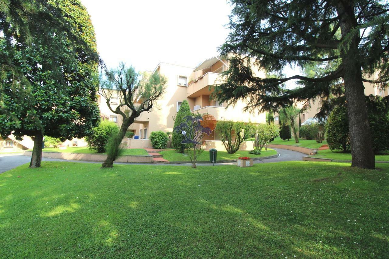 Appartamenti La Madonnina Peschiera del Garda Bagian luar foto